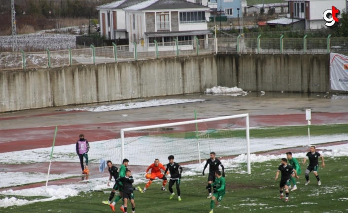 Çarşambaspor-Şile Yıldızspor maçı berabere bitti