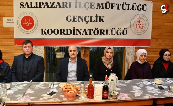 Vali Dağlı, Gençlik Merkezini Gezdi, Gençlerle İftar Yaptı