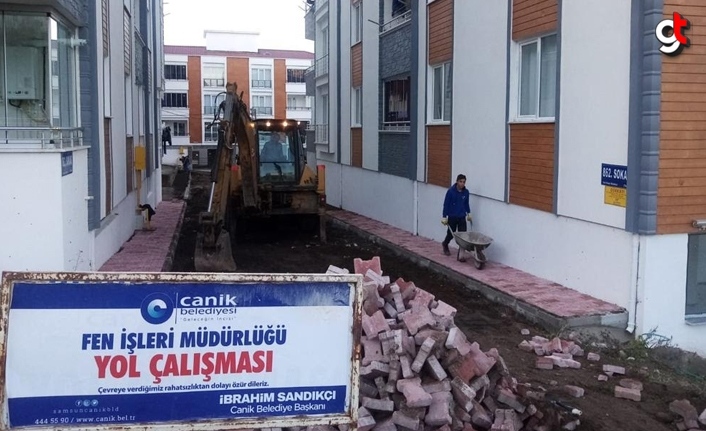 Başkan Sandıkçı: 'İlçemizin yollarını ilmek ilmek işliyoruz'