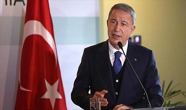 Hulusi Akar deprem bölgesinden acı haberi verdi: 3 şehidimiz var