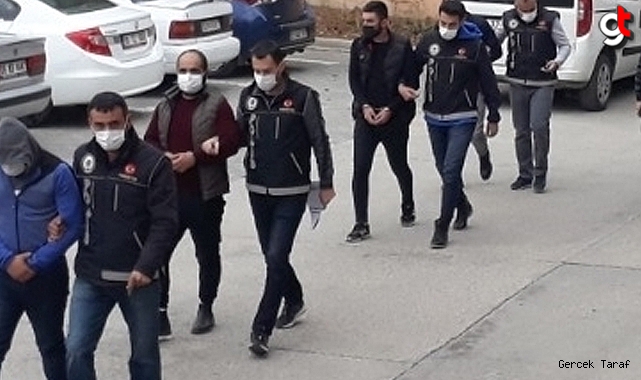 Amasya'da kavga ihbarına giden polis uyuşturucu buldu