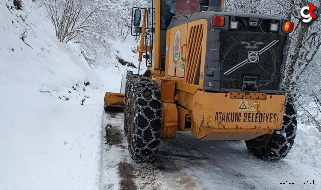 Atakum'da kar yağışı başladı, kapanan yollar açılıyor